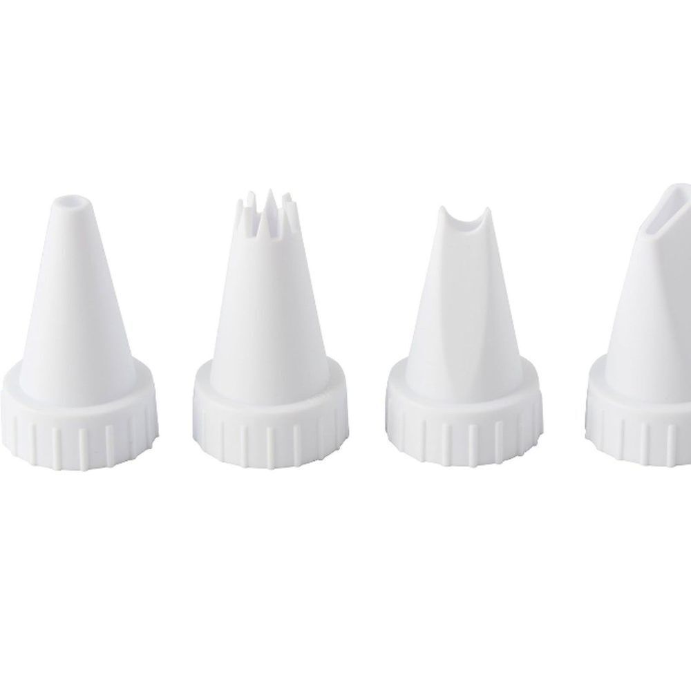 Wilton Decorating Icing Tips. 2 Packs. #8 total - Picture 4 of 5